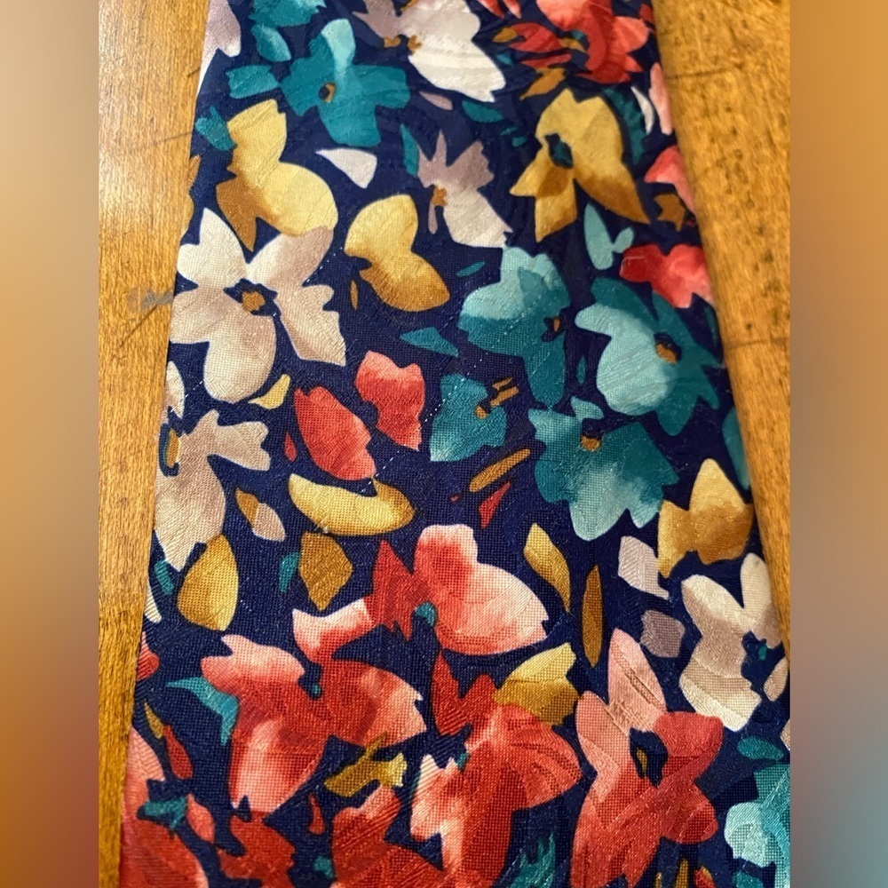 Manhattan Multicolor Polyester Floral Mens Tie Necktie 57”